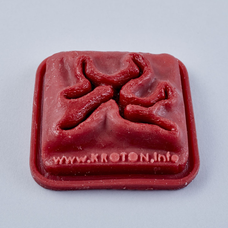 Pad for learning laparoscopic suturing Pad for learning laparoscopic suturing